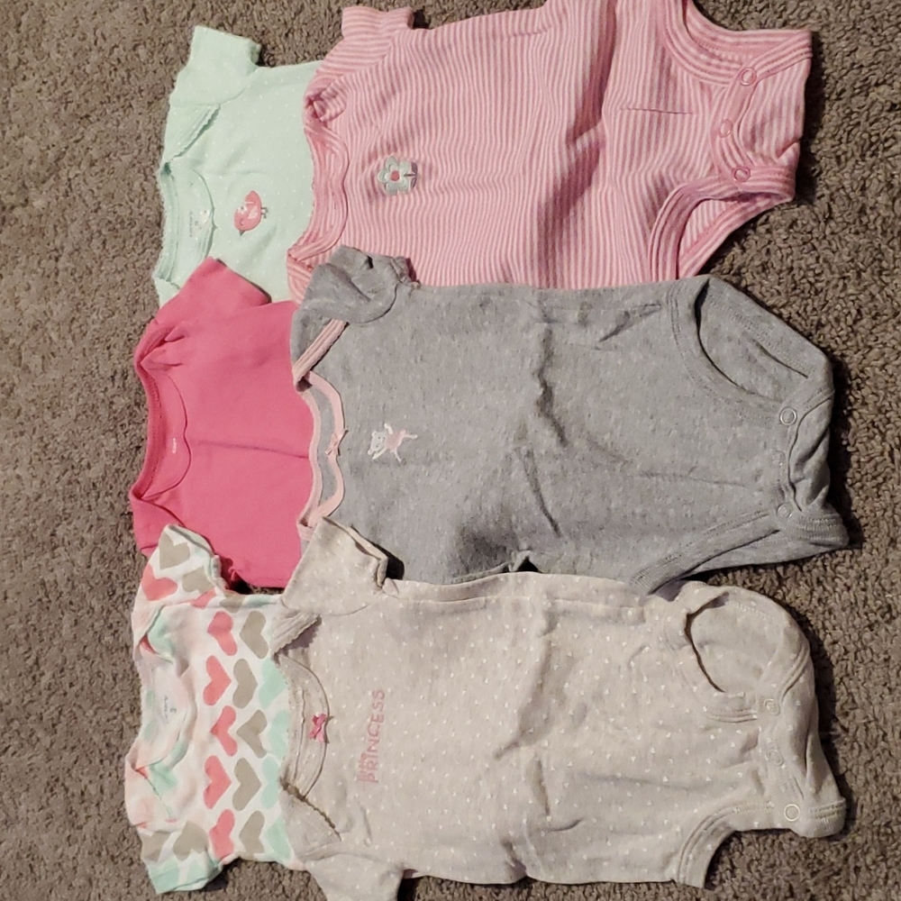 Girls carter's oneies